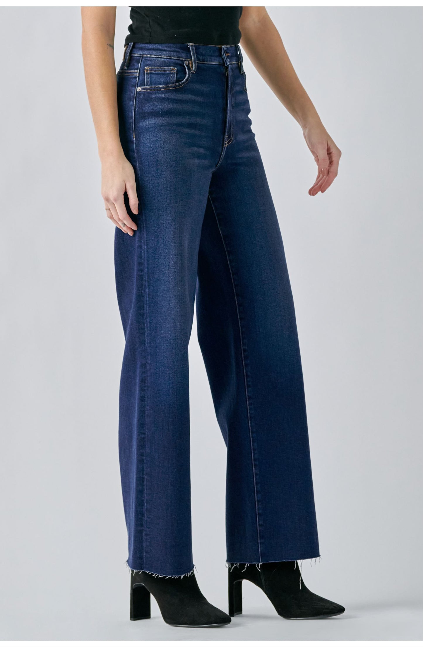 Logan Clean Dark Blue Dad Jean