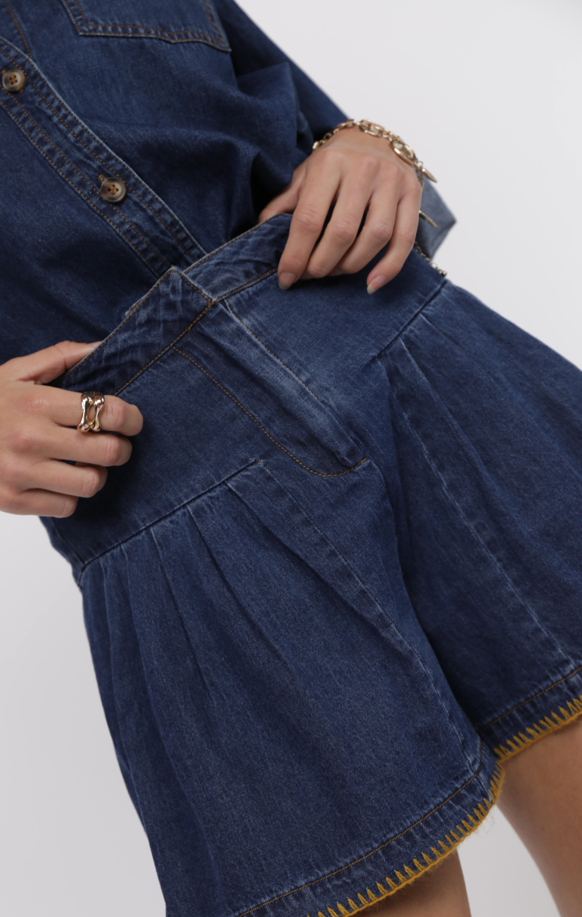 Magnolia Denim Flounce Short