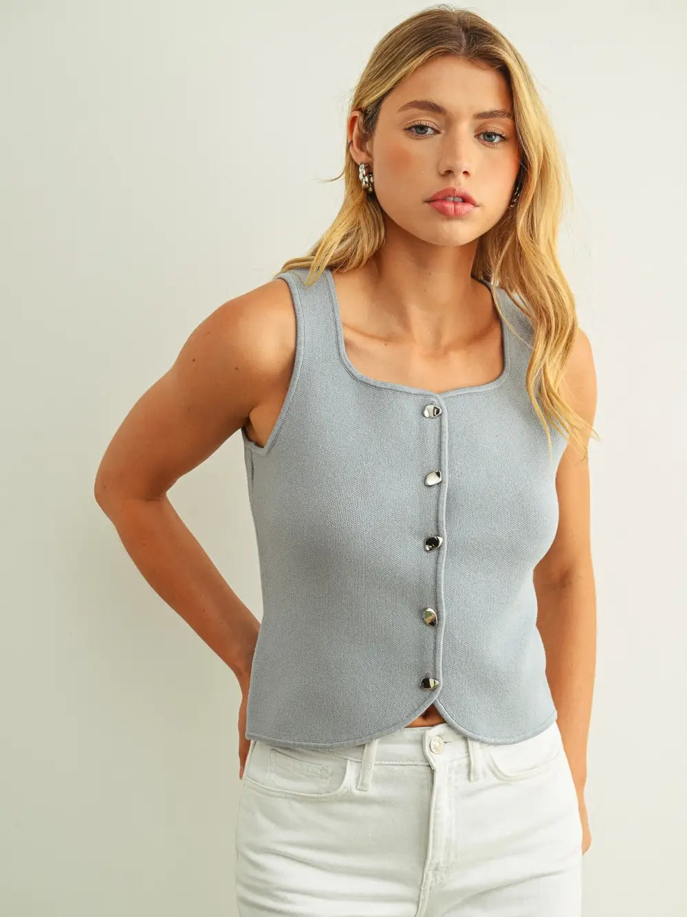 Tara Vest