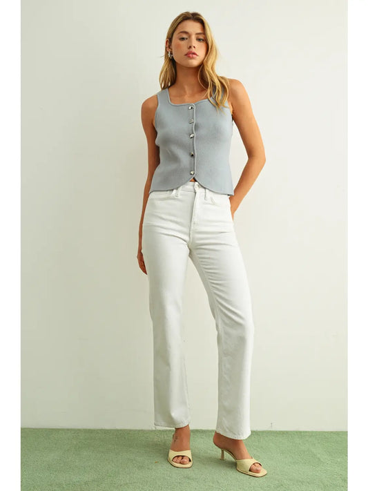Tara Vest