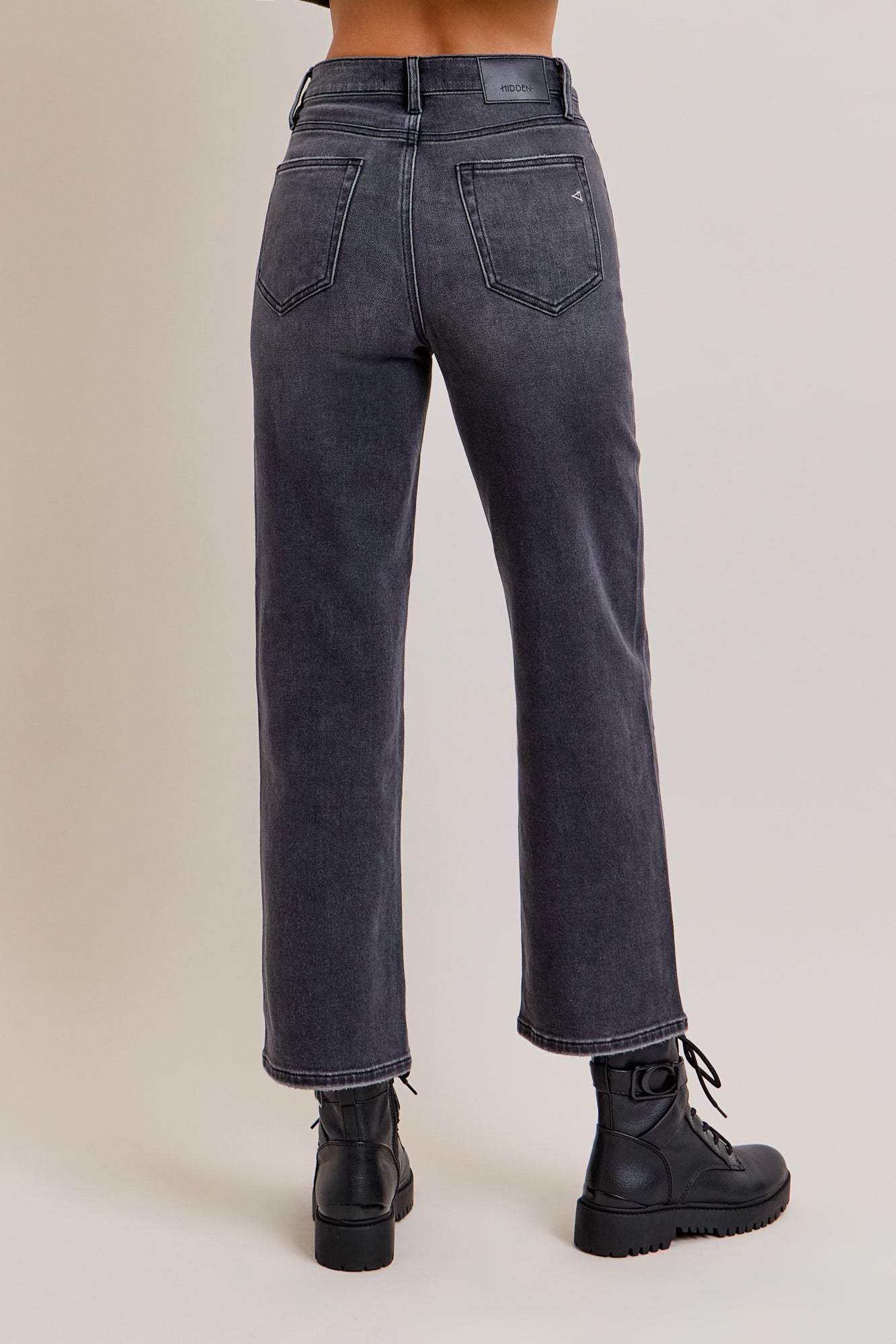 Ella Classic Charcoal